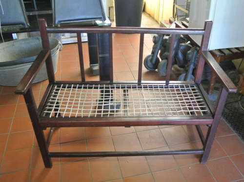 Teak riempie bench