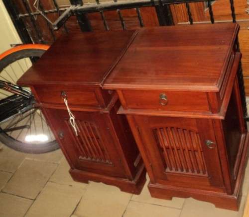 2 wooden bedside tables