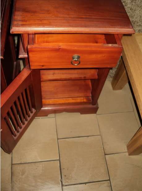 2 wooden bedside tables