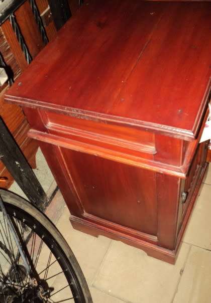 2 wooden bedside tables