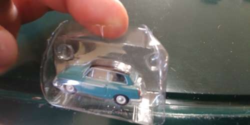 Oxford 1/48 N scale green car
