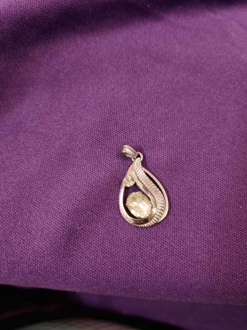 Van dell Sterling silver pendent
