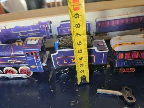 Purple tinplate train wind up
