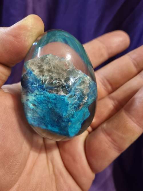 Resin eggs with natural stones inside