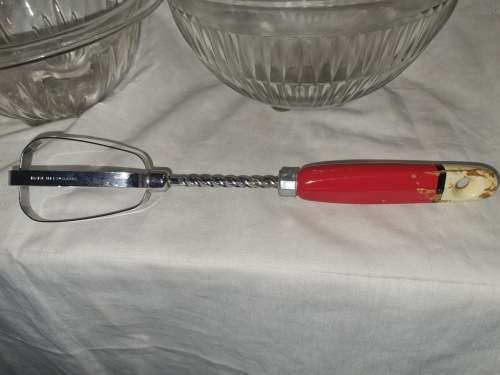 Depression glass 1930s ribbed mixing bowls