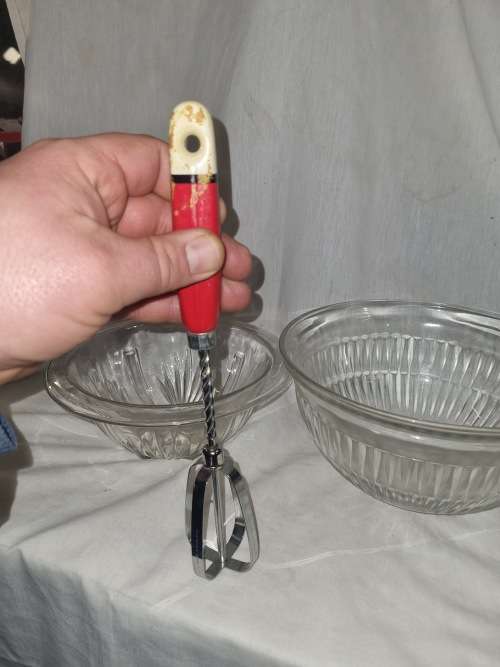 Depression glass 1930s ribbed mixing bowls
