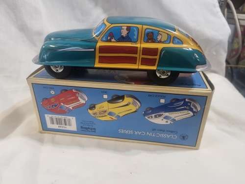 Tinplate taxi
