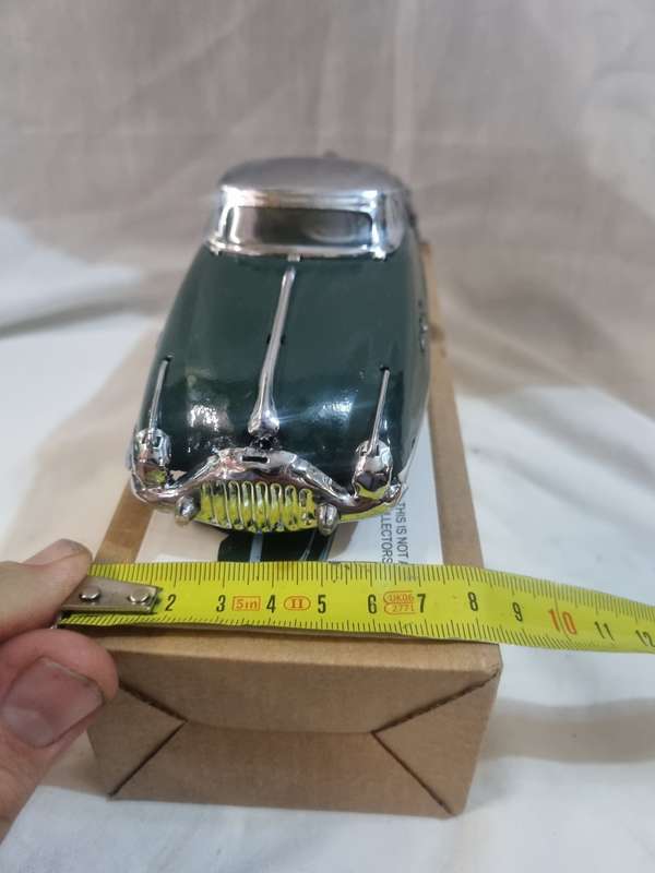 Tinplate green car