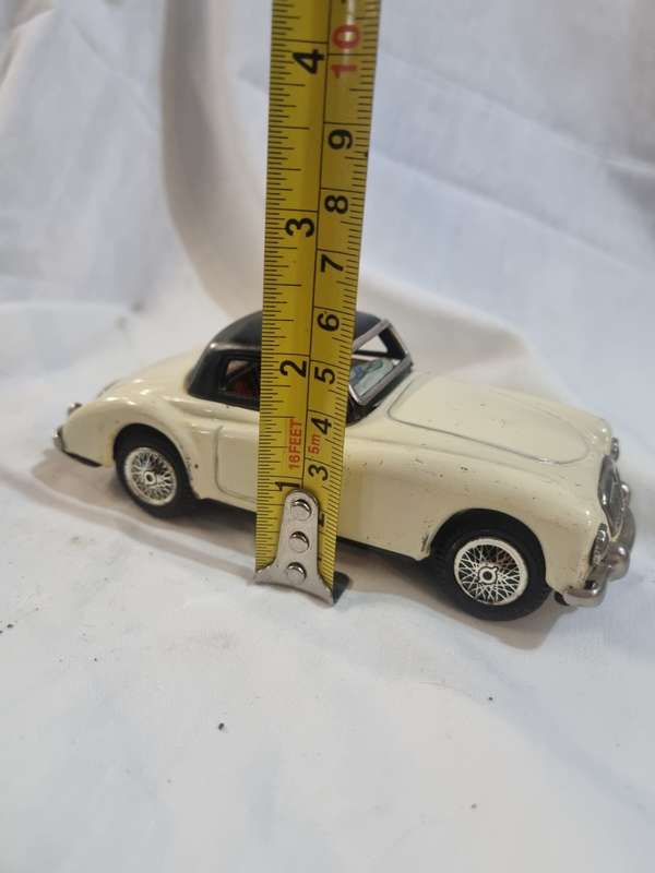 Japanese tinplate MG loose wheels