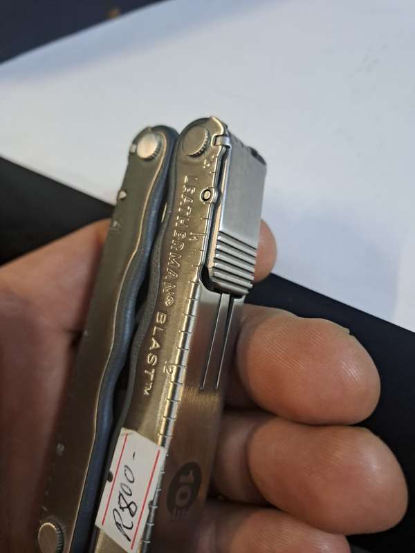 Leatherman blast