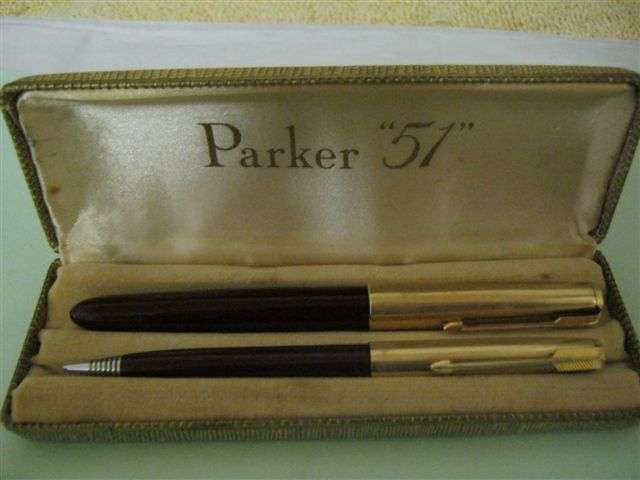 Parker fountain pen and pencil in box