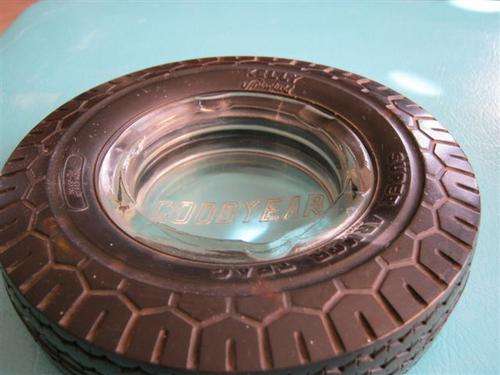 Collectable vintage ash tray