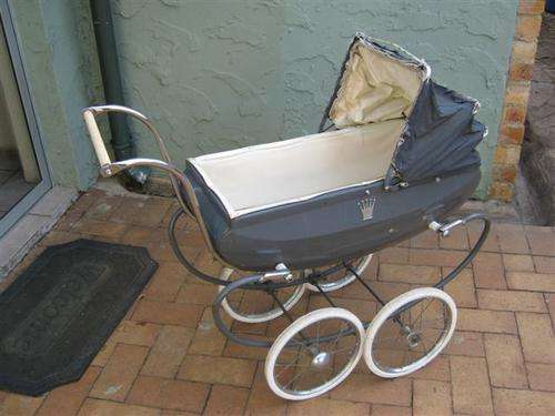 Vintage pram - condition per pic
