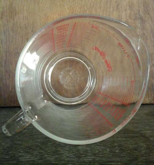 VINTAGE FIRE-KING 1 LITRE JUG - ANCHOR HOCKING USA