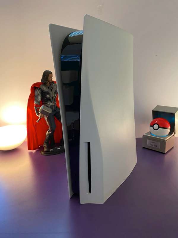 PlayStation 5 [Disc Version]