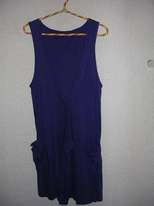 Stylish "Big V" Collar With Pocket Top/Dress Size : 32/34