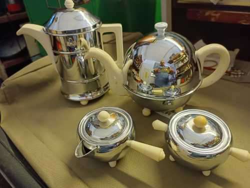 1930s Ever-Hot Art Deco Chrome Teapot Set(Offers Welcome)