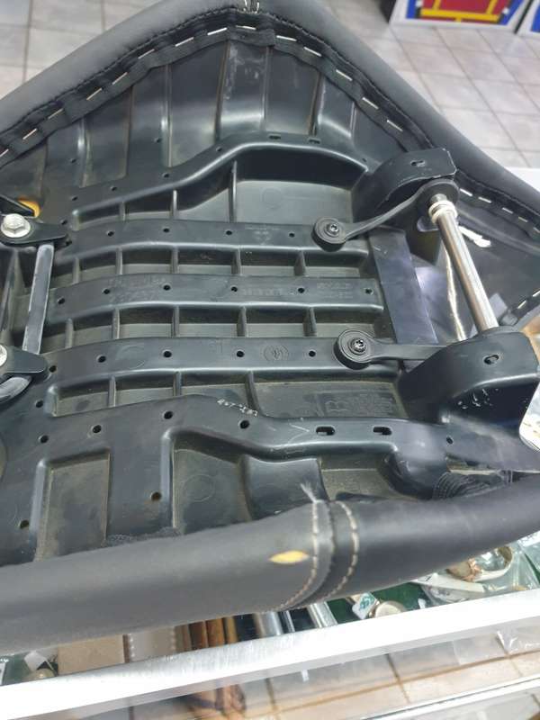 Triumph 800 Motorcycle Seat(Offers Welcome)