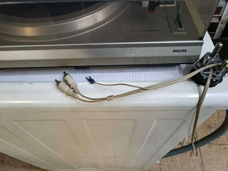 Philips F7122 Synchro Drive Turntable