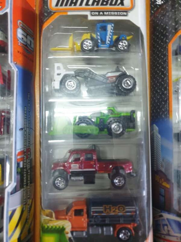 Assorted Matchbox, Maisto and Hotwheels cars(Offers Welcome)