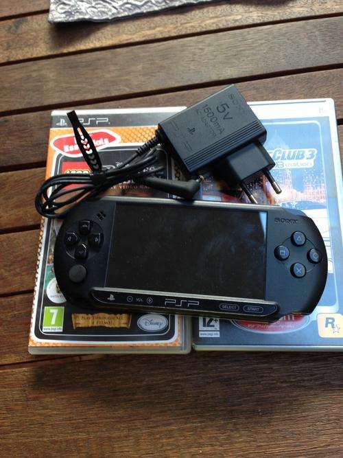 Sony PSP Console (E1004), 2 x Games & Charger