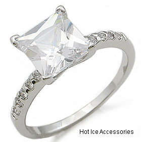 **INTERNATIONAL POSTAGE** 18K WHITE GOLD PLATED SIMULATED DIAMOND RING
