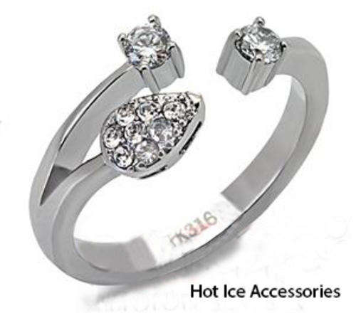 **INTERNATIONAL POSTAGE**STAINLESS STEEL SIMULATED DIAMOND RING