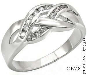 * R35 POSTAGE* 18K WHITE GOLD PLATED SIMULATED DIAMOND LADIES RING