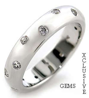 * R35 POSTAGE* 18K WHITE GOLD PLATED SIMULATED DIAMOND LADIES RING