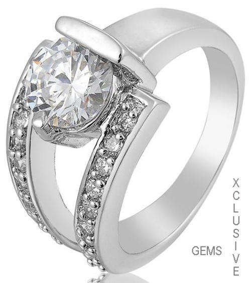 * R35 POSTAGE* 18K WHITE GOLD PLATED SIMULATED DIAMOND LADIES RING