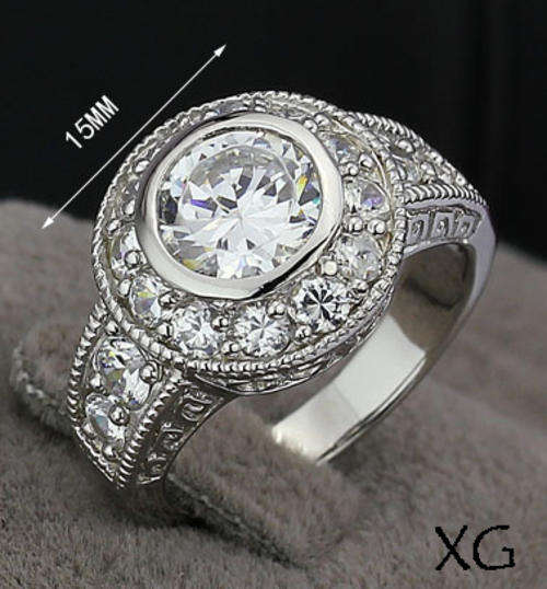 STUNNING STERLING SILVER 1.75CT LUXURIOUS SIMULATED DIAMOND RING