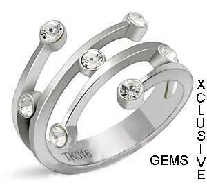 **DAZZLING** STAINLESS STEEL SIMULATED DIAMOND RING
