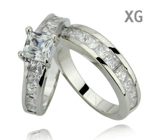 **STUNNING SIMULATED DIAMOND 18K WHITE GOLD PLATED WEDDING RING SET