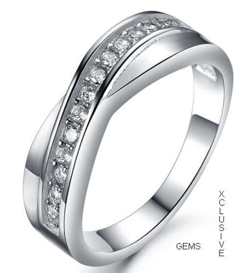 * R35 POSTAGE* 18K WHITE GOLD PLATED SIMULATED DIAMOND LADIES RING