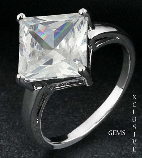 *LOCALLY IN STOCK* 18K WHITE GOLD PLATED SIMULATED DIAMOND LADIES RING