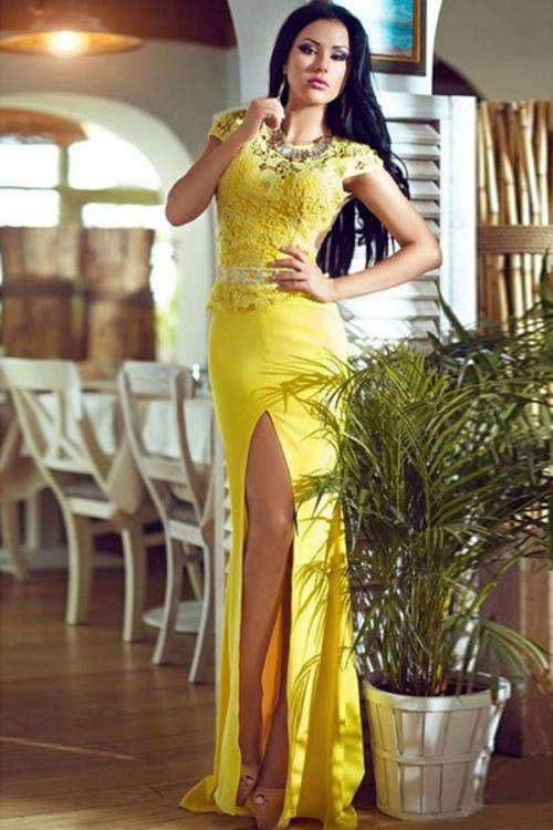 GLAMOROUS FLORAL LACE APPLIQUE DETAIL MAXI DRESS