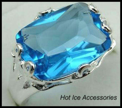 **INTERNATIONAL SHIPPING** STERLING SILVER HALLMARKED SIMULATED BLUE TOPAZ RING*NO COMBINED POSTAGE