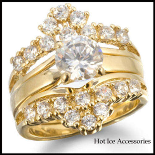 **INTERNATIONAL POSTAGE** SIMULATED DIAMOND 18K GOLD PLATED WEDDING RING** NO COMBINED POSTAGE