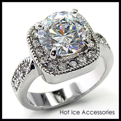 **INTERNATIONAL POSTAGE** 18K WHITE GOLD PLATED SIMULATED DIAMOND RING