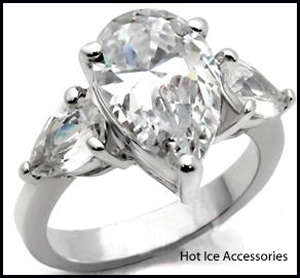 **INTERNATIONAL POSTAGE** 18K WHITE GOLD PLATED SIMULATED DIAMOND RING