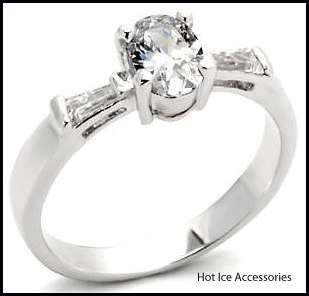 **INTERNATIONAL POSTAGE** 18K WHITE GOLD PLATED SIMULATED DIAMOND RING