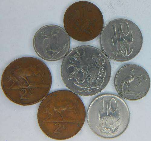 AUCTION STARTS AT R1 *** Lot of 8 South African Coins