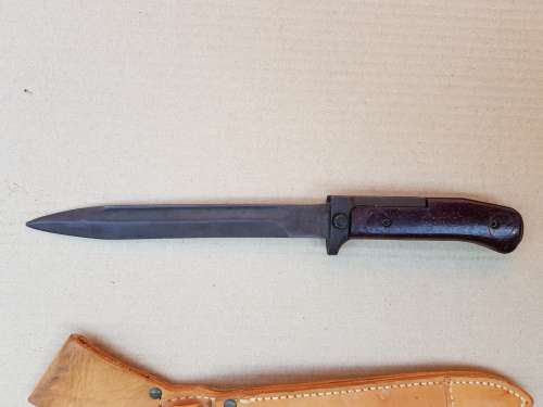 CZECHOSLOVAKIA BAYONET WITH ITS LEATHER SHEATH