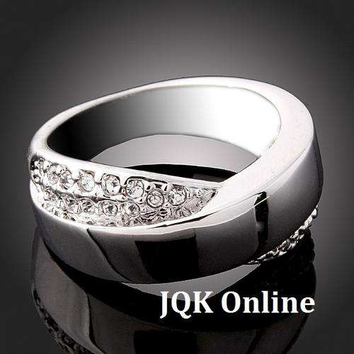 Brand New Fashion 18K White GP with Austrian Crystal Ring!!!!! Size 7 - 9