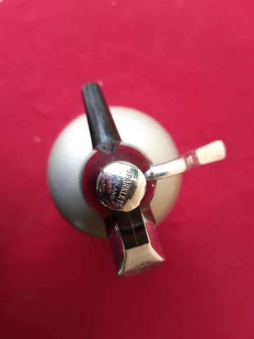 VINTAGE SPARKLETS SODA SIPHON