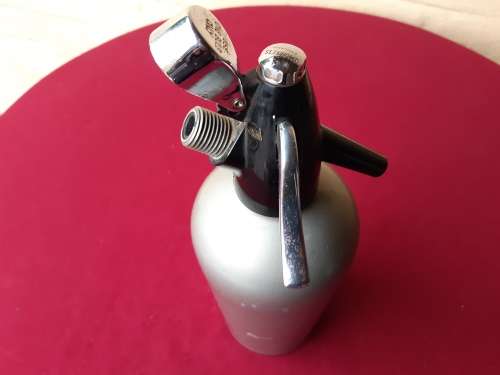 VINTAGE SPARKLETS SODA SIPHON