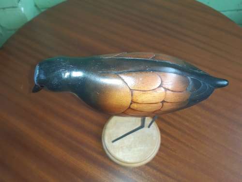 HIGHLY COLLECTIBLE, HAND PAINTED FEATHERS GALLERY "JACANA" WOODEN BIRD