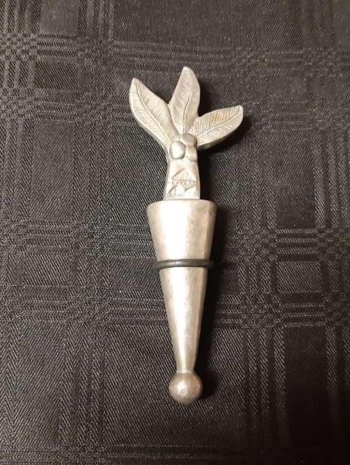 CARROLL BOYES: STUNNING AND VINTAGE PEWTER BOTTLE STOPPER