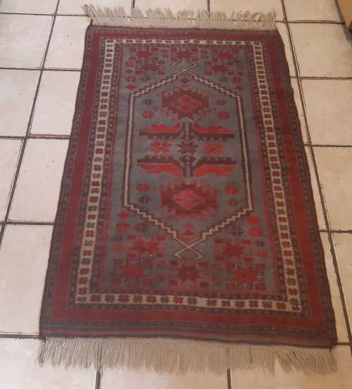 AWESOME TURKISH HANDWOVEN PURE WOOL YAGCIBEDIR CARPET IN GREAT CONDITION WITH LONG FRINGES