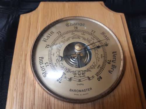VINTAGE BAROMASTER MADE IN FRANCE MECHANICAL BAROMETER AND HYGROMETER MOUNTED IN OAK